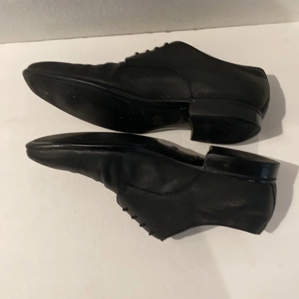 Authentic Hugo Boss black leather lace up shoes 10 mens